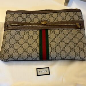 Gucci pouch